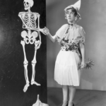 vintage-halloween-decorations-26-sl-220920-35a9d3